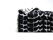 Load image into Gallery viewer, Dazzle Towel
